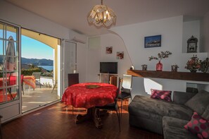 تلفزيون ذكي