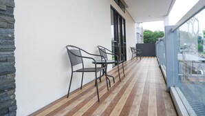 Unclassified image, 5 of 42, button - OYO 1094 Guest House 360 (Purwokerto)