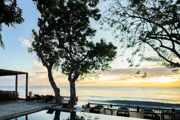 Kolam renang outdoor