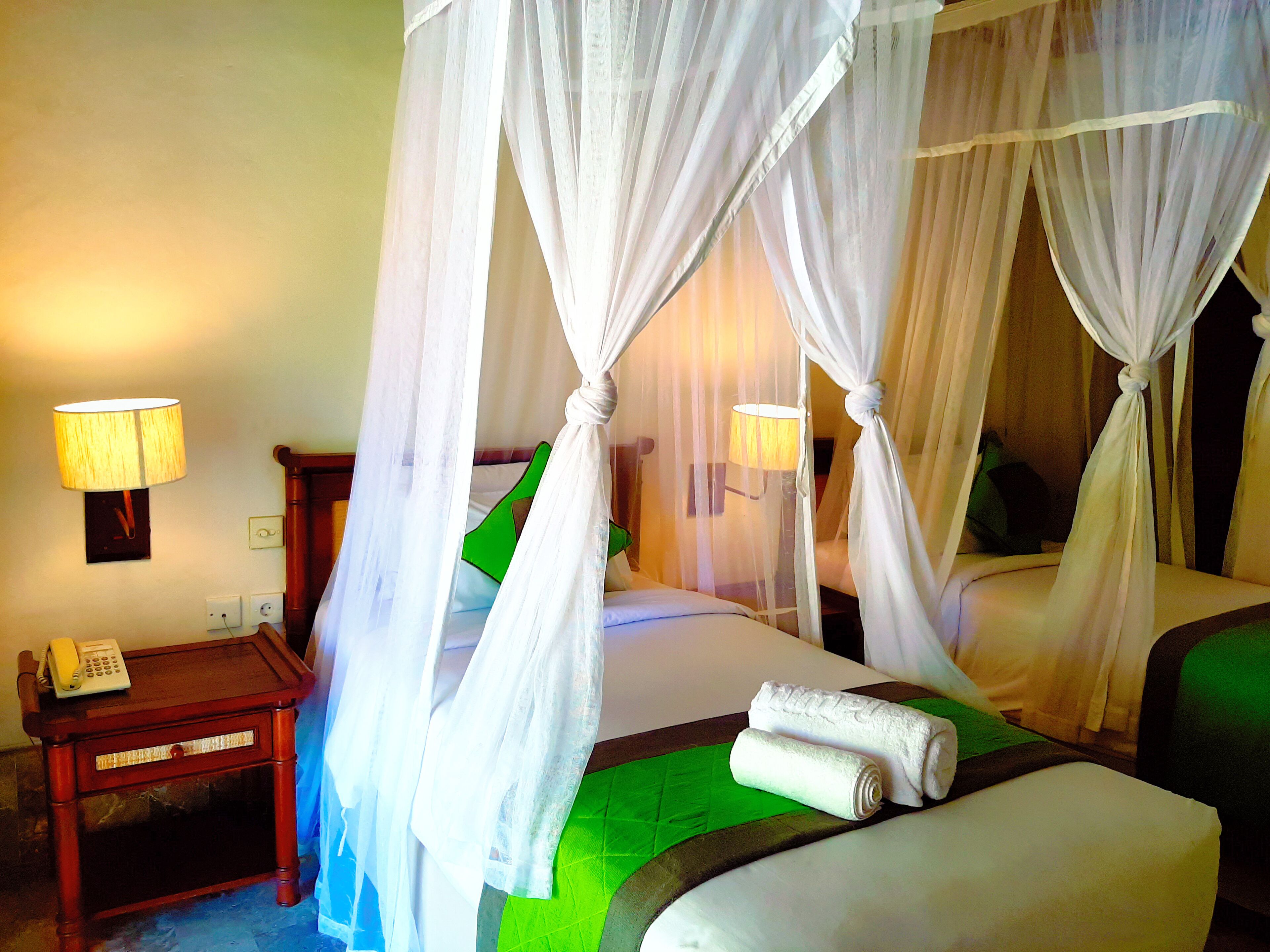 Standard Twin Room with Patio | Free minibar, in-room safe, desk, soundproofing