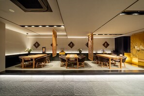 Lobby lounge - RESI STAY Mayu Grace Hotel (Kyoto)