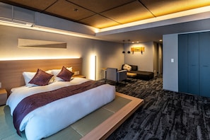 Premium bedding, in-room safe, blackout curtains, iron/ironing board - RESI STAY Mayu Grace Hotel (Kyoto)