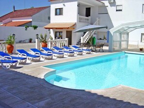 Pool - House with 3 bedrooms on the ground floor overlooking the pool. (Vimieiro)