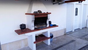 Unclassified image, 3 of 32, button - House with 3 bedrooms on the ground floor overlooking the pool. (Vimieiro)