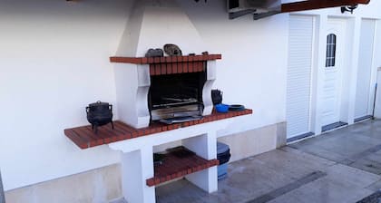 House with 3 bedrooms on the ground floor overlooking the pool.