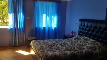 4 chambres, bureau, fer et planche Ă repasser, Wi-Fi