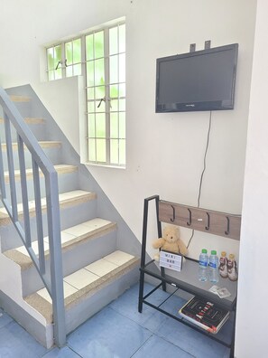 Handrails in stairways