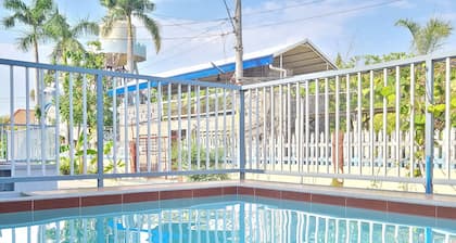 KM68 Castle Homestay