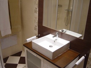 Hair dryer, towels - House with 4 bedrooms, terrace overlooking the pool. (Vimieiro)