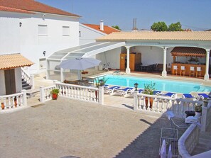 Innenpool, beheizter Pool