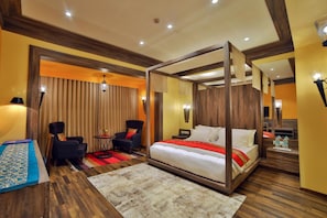 Minibar, in-room safe, desk, soundproofing - Sayaji Rajkot (Rajkot)