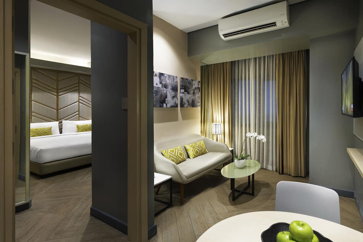 Junior Suite | 1 bedroom, premium bedding, in-room safe, desk