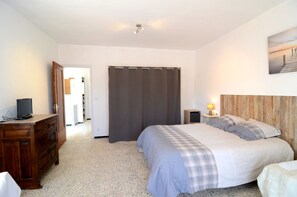 5 bedrooms, iron/ironing board, free WiFi, bed sheets - VILLA MONTGÓ (L'Escala)