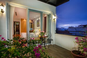 Flat-screen TV - Mercury Central Hotel Hanoi (Hanoi)