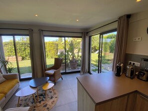 Interior - Lodging with swimming pool and private garden on the hills of Cagnes sur Mer (Cagnes-sur-Mer)
