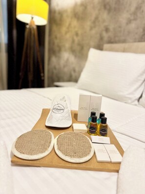 15 bedrooms, minibar, desk, laptop workspace