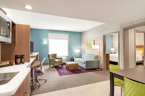 Suite, 1 Bedroom (Hearing)