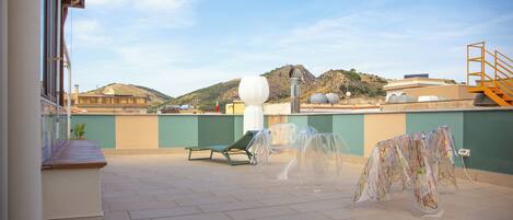 Căn hộ, 2 phòng ngủ | Hiên