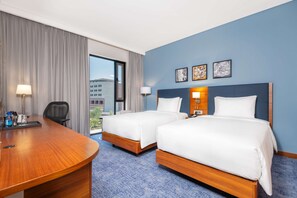 Premium bedding, in-room safe, desk, soundproofing - Hilton Garden Inn Windhoek (Windhoek)