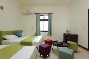 Phòng 4 | Phòng tắm | Buồng tắm vòi sen, đồ dùng nhà tắm miễn phí, máy sấy tóc 