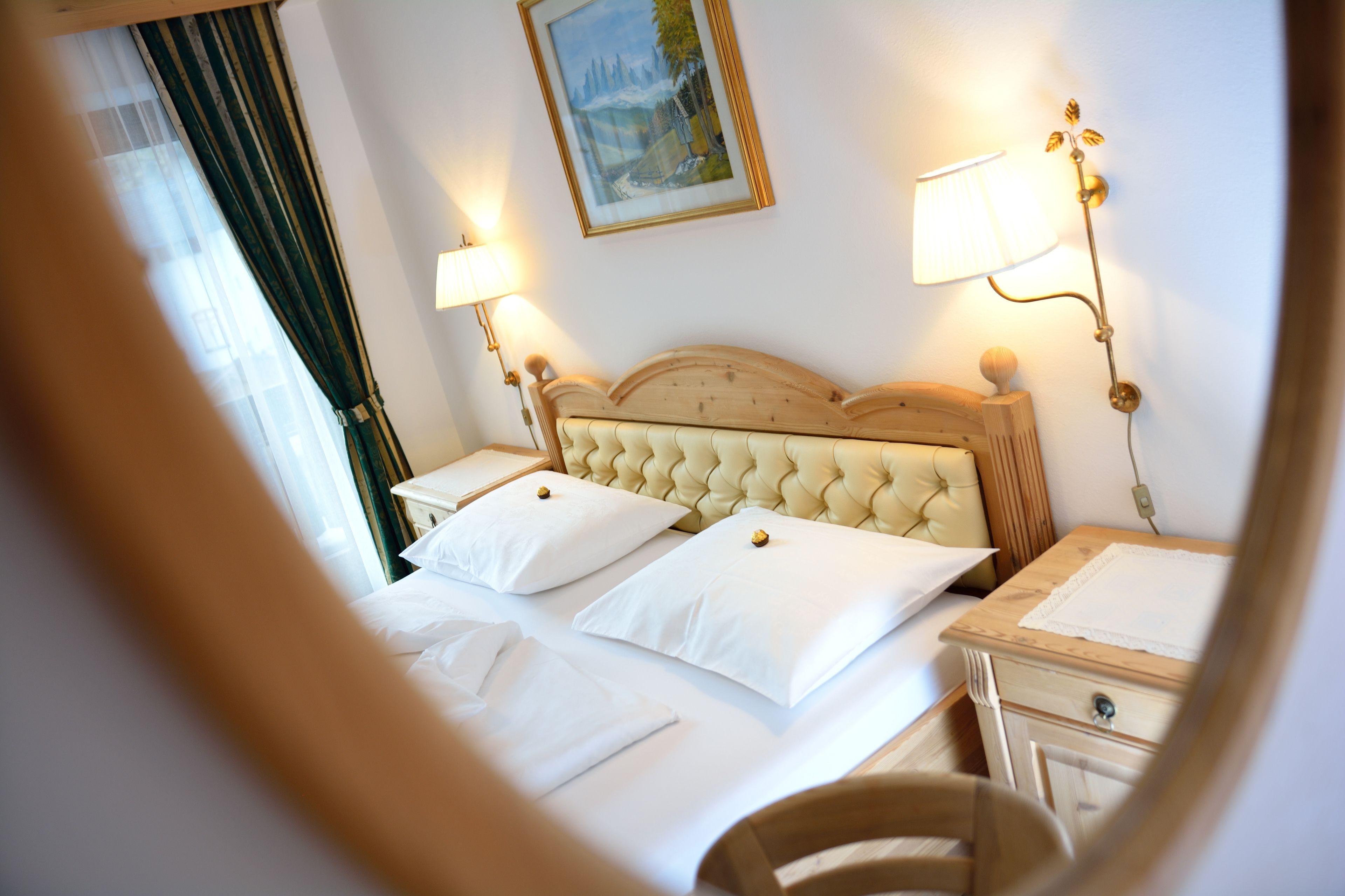 Basic Room | Desk, soundproofing, free WiFi, bed sheets