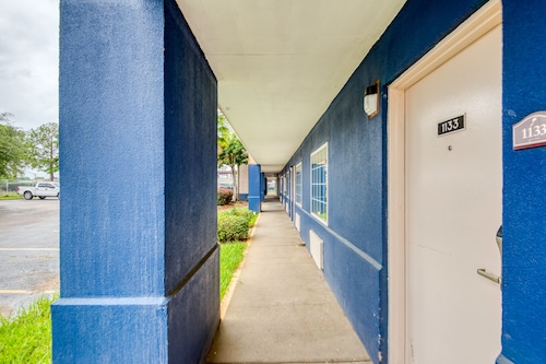 OYO Hotel Jackson Fairgrounds I-55