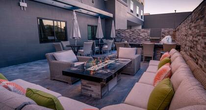 Hampton Inn Riverside Downtown