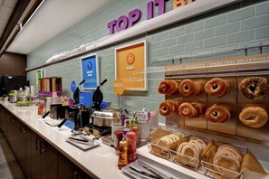 Free daily continental breakfast  - Tru By Hilton Cincinnati Airport South Florence (Florence)
