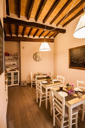 Desayuno buffet incluido todos los días