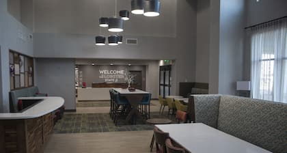 Hampton Inn & Suites Portland West