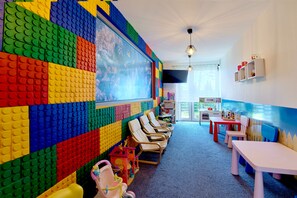 Children’s play area – indoor