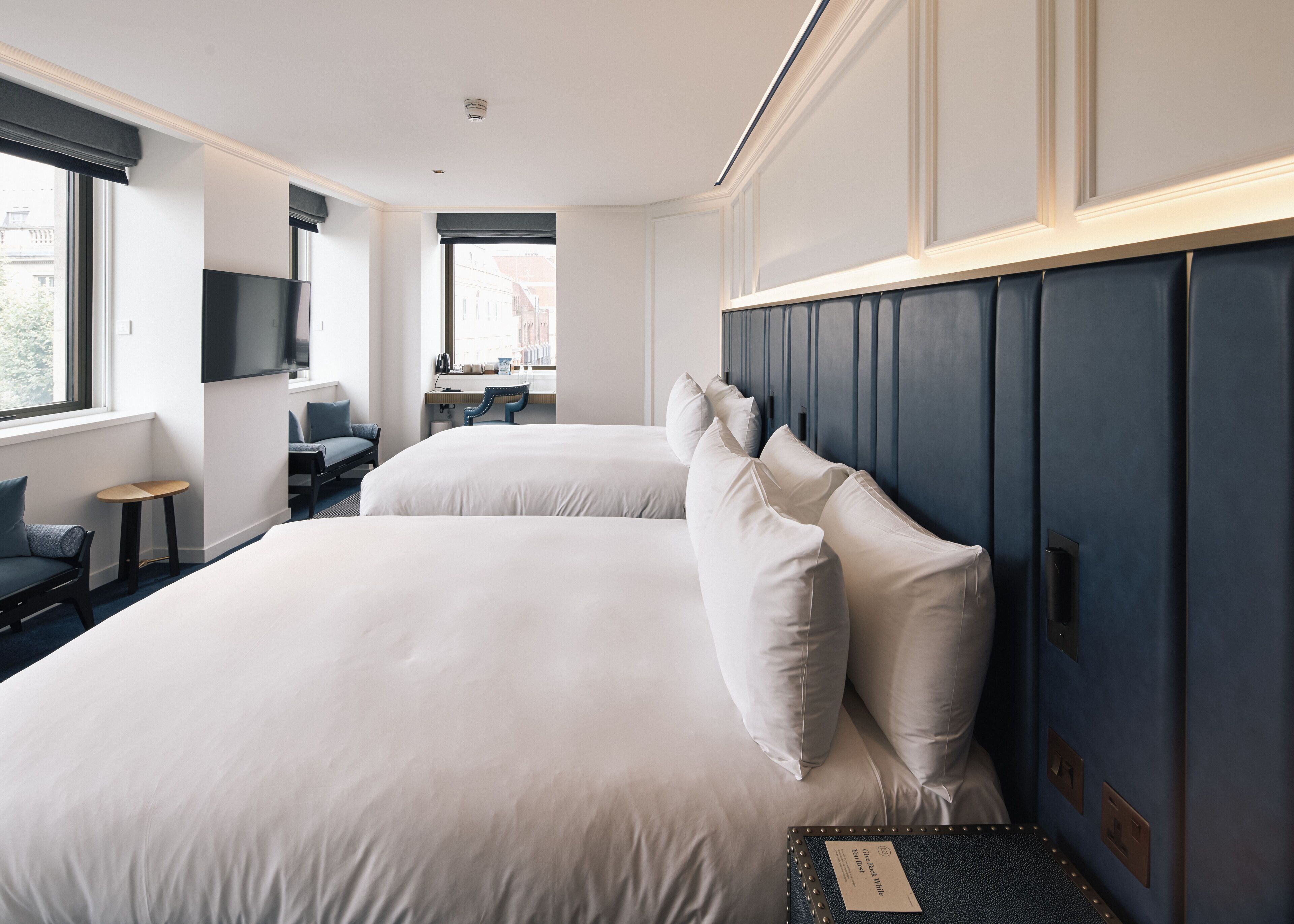 family room, city view | 1 bedroom, hypo-allergenic bedding, free minibar items, in-room safe