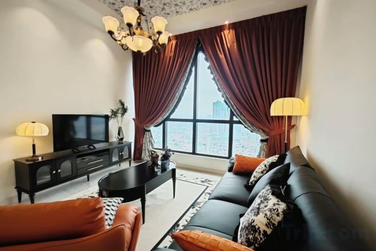 Living area | Flat-screen TV