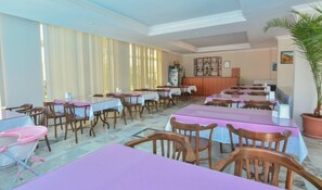 Breakfast area - Efsanem Hotel (Ayvalik)