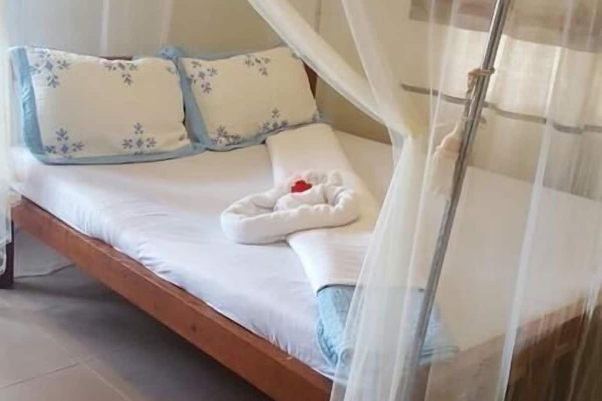 Double Room | Individually decorated, desk, laptop workspace, free WiFi