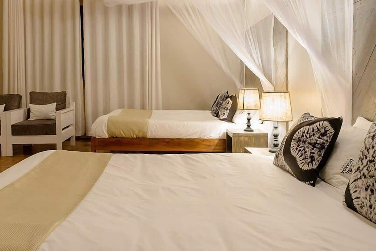 Cottage (Twin) | Premium bedding, in-room safe, individually decorated, desk