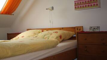 Desk, iron/ironing board, free WiFi, bed sheets