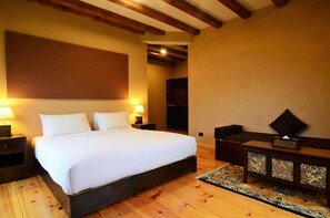 Deluxe Double Room | Minibar, rollaway beds, free WiFi, bed sheets - The Village Lodge Paro (Paro)