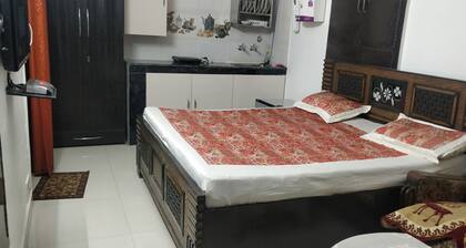 Elite Studio-Apartment