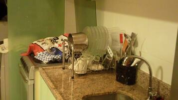 Mikrowelle, Kochgeschirr/Geschirr/Besteck