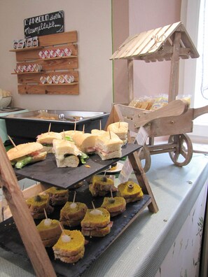 Petit-déjeuner buffet compris tous les jours