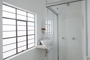 Hair dryer, towels, soap, shampoo - Depa in the corazon of Puebla (Centro)
