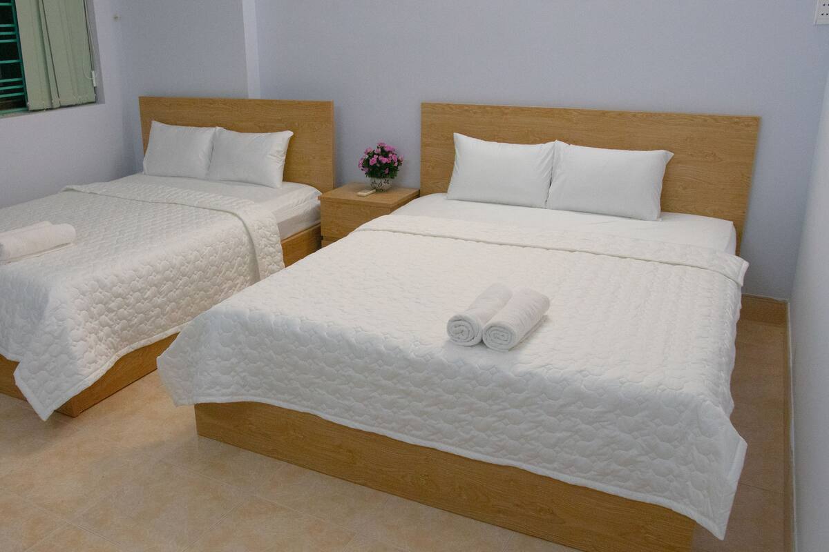 Cofres nos quartos, individualmente decorados, Wi-Fi de cortesia