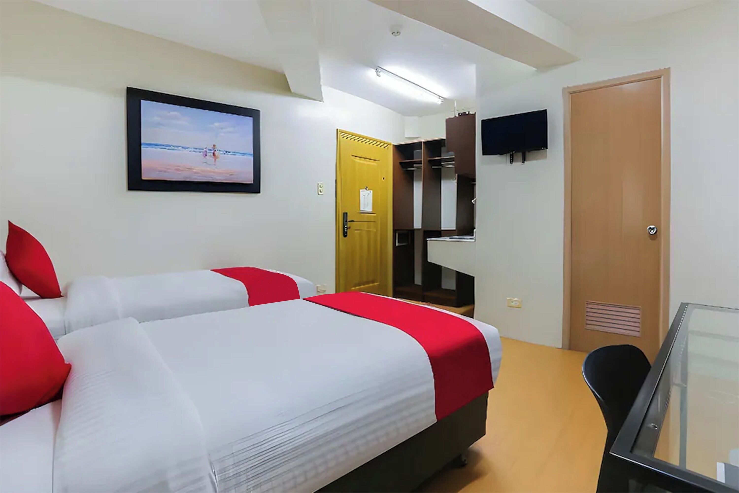 書桌、遮光布/窗簾、熨斗/熨衣板、免費無線上網