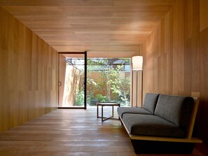 傳統別墅 (Private) | 客廳 | 平面電視、地暖系統