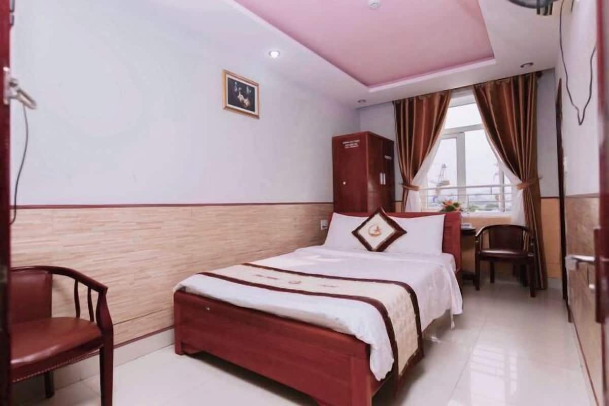 Minibar, desk, blackout drapes, soundproofing