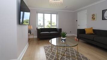 Premium House, 3 Bedrooms, Kitchen, Garden Area | Living room | 52-inch flat-screen TV with satellite channels, LCD TV, Netflix