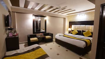 1 bedroom, hypo-allergenic bedding, in-room safe, desk