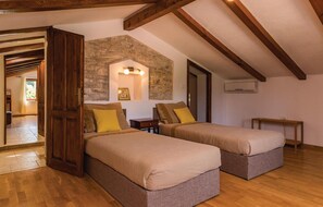 5 Schlafzimmer, kostenloses WLAN, Bettwäsche