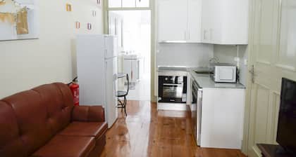 LARGE ACCOMMODATION ON FIRST FLOOR HOME OF THE 3-BEDROOM HOST